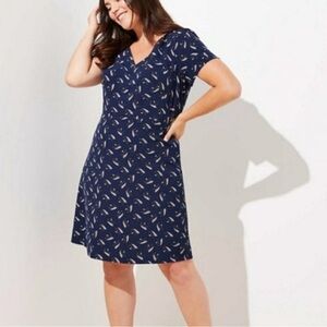 LOFT Plus Leaf Print V-Neck Dress